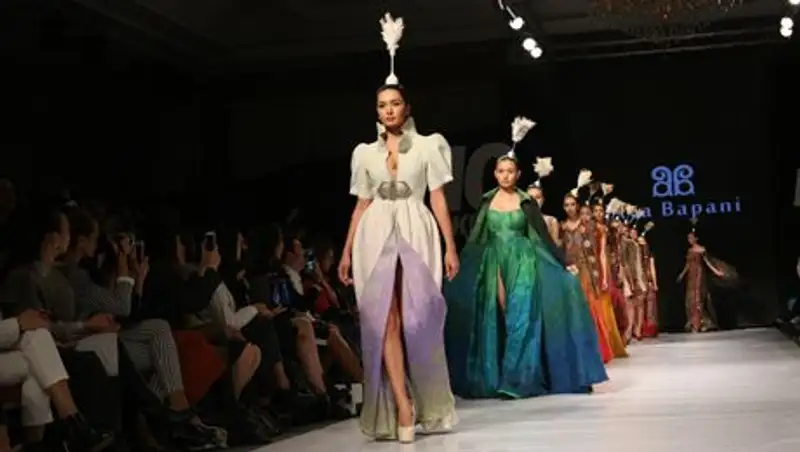 Любимые цвета казахстанских дизайнеров: Черный, белый, красный 