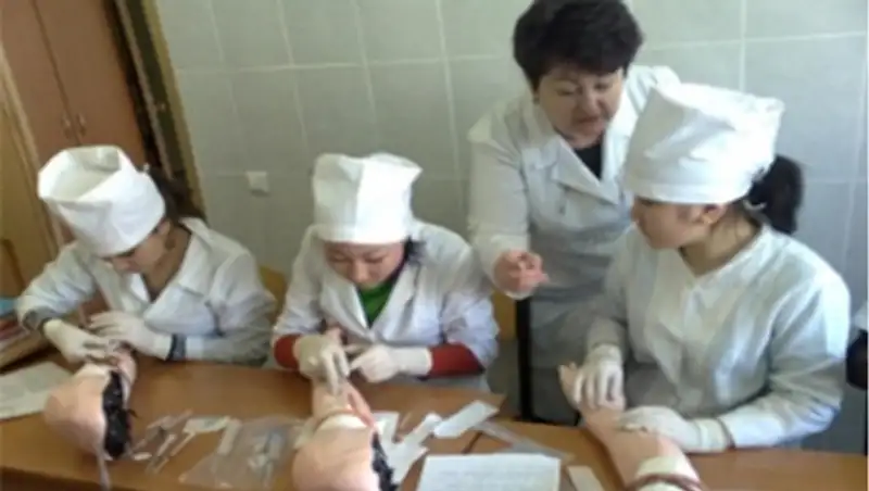 В Казахстане специалисты сестринской службы будут равноправными партнерами врача