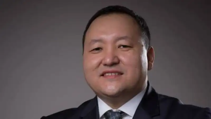 Юрист Н.Кожамбердиев придумал как бороться с коррупцией в нашей стране