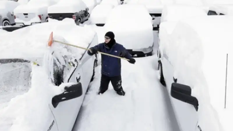 В Вашингтоне из-за снежной бури закрылись госучреждения