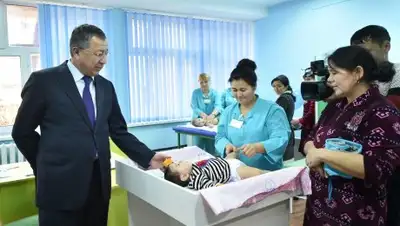 Пресс-служба акима ЮКО, фото - Новости Zakon.kz от 11.01.2018 13:14