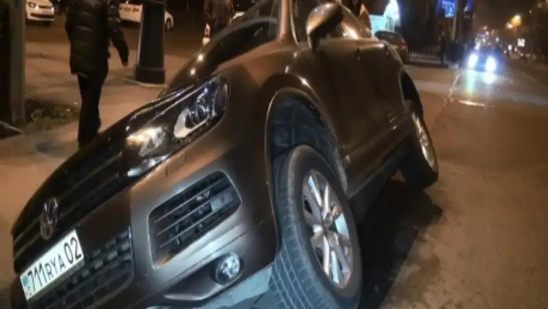 Олимпийская чемпионка Майя Манеза попала в ДТП в Алматы