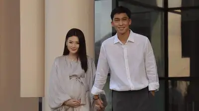 Ерке Есмахан показала "сумку в роддом" от Raim, фото - Новости Zakon.kz от 18.10.2023 15:24