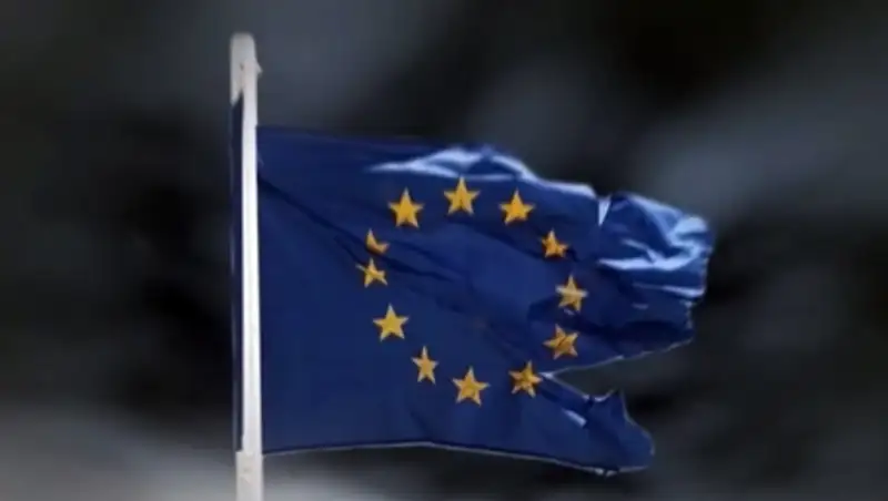 ЕС хочет продлить антироссийские санкции до февраля 2016 года