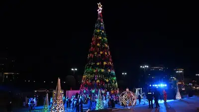 новый год, празднование, улица, вред, врач, советы, фото - Новости Zakon.kz от 31.12.2021 15:49