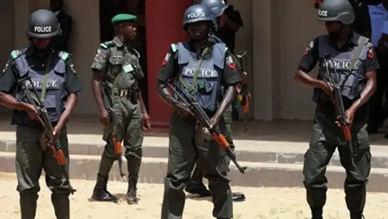 В мечети Нигерии взорвали бомбу, погибли 50 человек