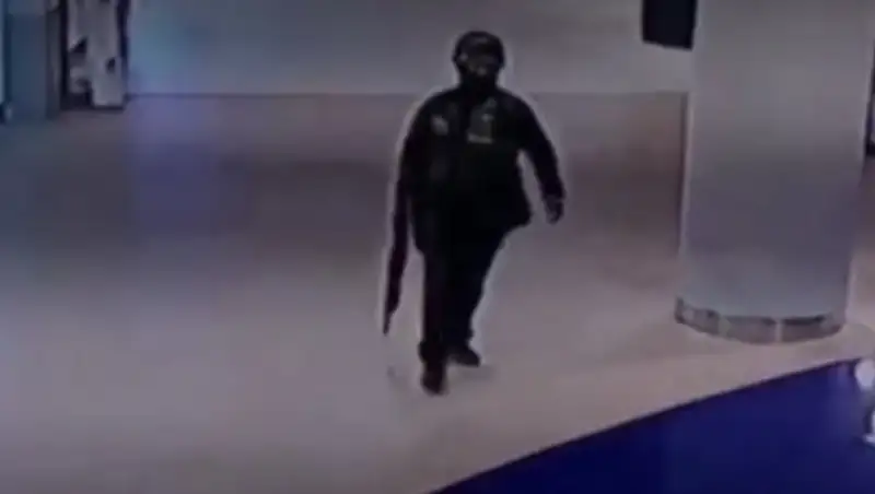 Спецназ не обнаружил стрелка и заложников в ТЦ в Таиланде