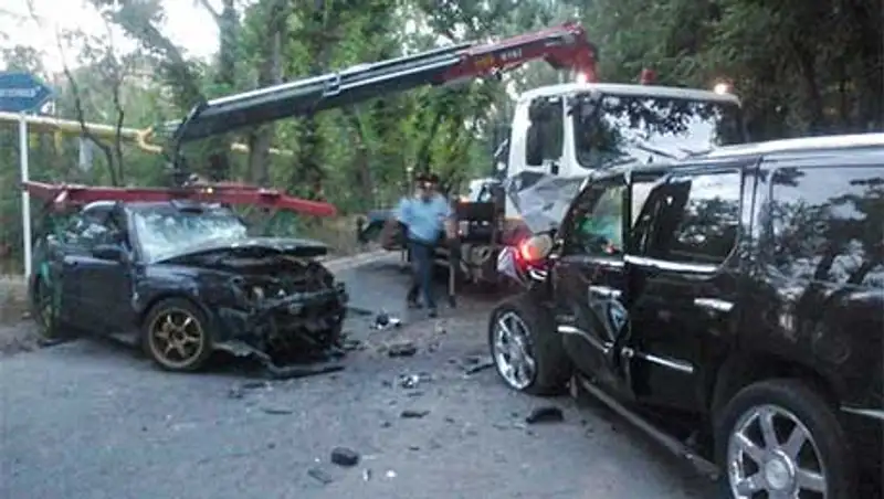 Очевидцев жуткой аварии, в которой погибла молодая пара, разыскивают в Алматы
