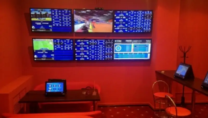 В Уральске совершено разбойное нападение на букмекерскую контору