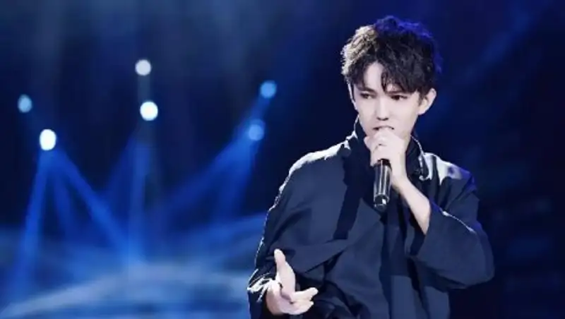 Как Димаша Кудайбергенова встречают фанаты в Китае