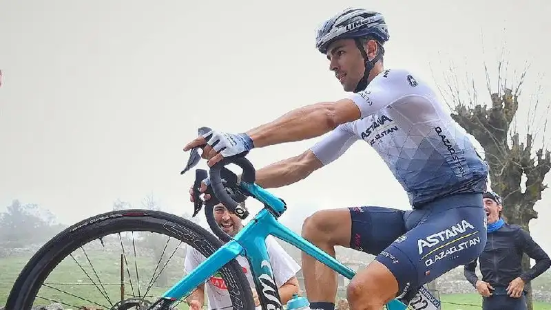 Гонщик "Астаны" Самуэле Баттистелла снова занял 2-е место на  "Вуэльте-2022"