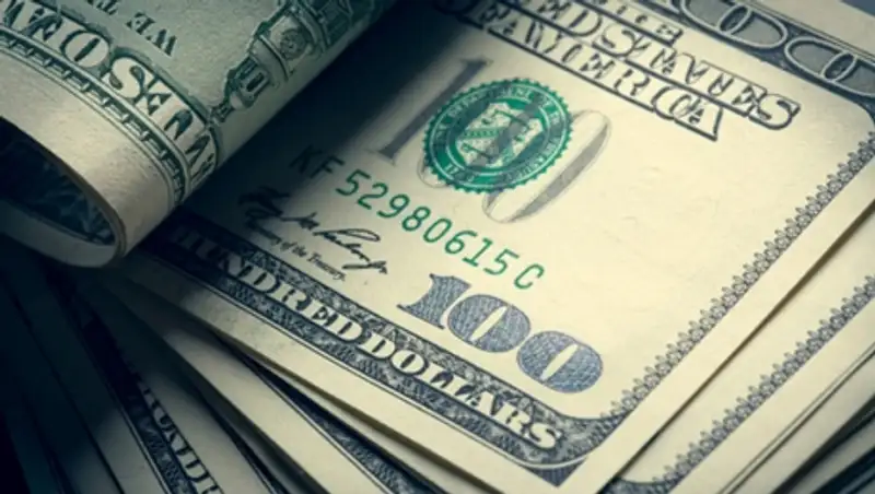 Курс доллара на бирже снизился до 363 тенге