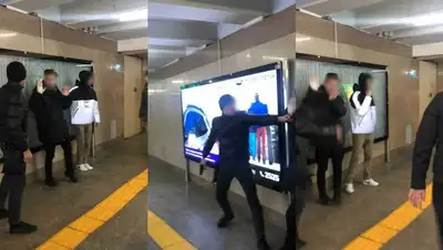 Парни с пистолетом напали на школьников в алмтинском метро, фото - Новости Zakon.kz от 23.01.2022 18:51