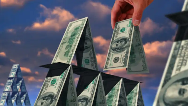 Участники финансовых пирамид все чаще прибегают к суициду