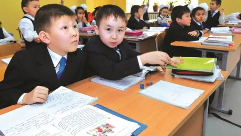 В Алматинской области первоклашек изгнали из школы