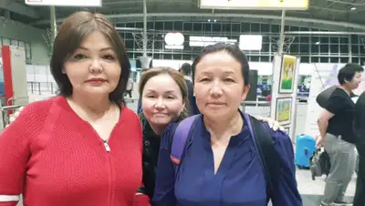 Айман Умарова/ на фото Сайрагуль Сауытбай справа, фото - Новости Zakon.kz от 03.06.2019 13:49