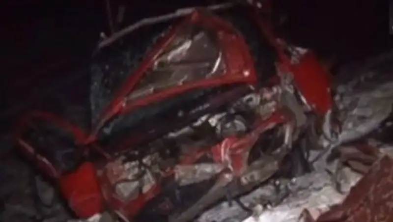 На Украине объявили траур после гибели 13 человек в результате аварии