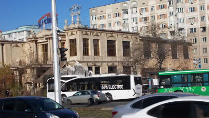 В Шымкенте объяснили ситуацию с зарплатами водителей автобусов