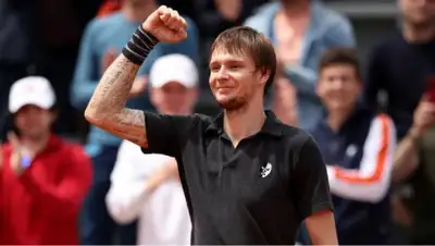 Теннис Рождение сына , фото - Новости Zakon.kz от 17.08.2022 10:20