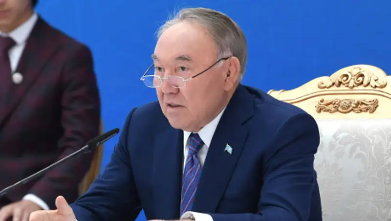 Елбасы принял посла Казахстана в России