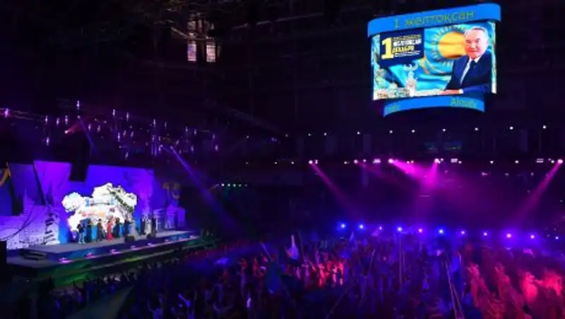 Аким Алматы поздравил горожан с Днем Первого Президента Республики Казахстан