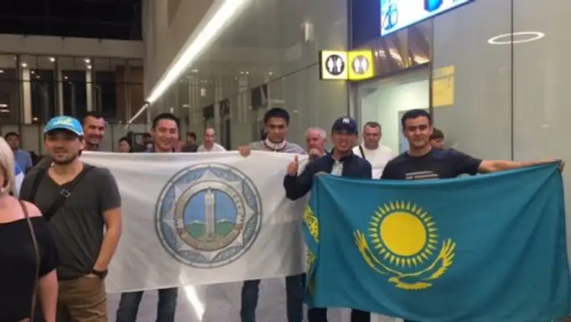 Казахстанские боксёры вернулись с чемпионата мира