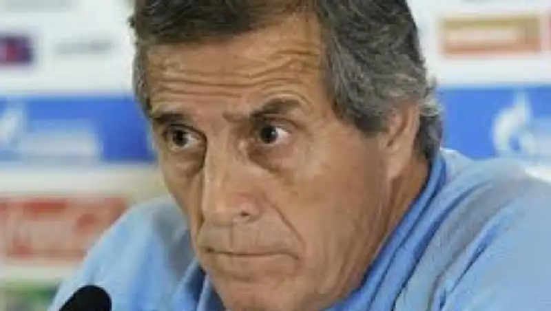 Оскар Табарес: "Нам удалось сдержать Месси"