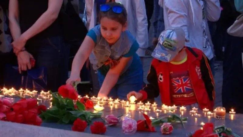 В Усть-Каменогорске зажгли 7199 свечей в память о погибших в ВОВ