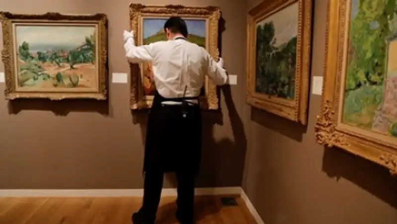 Sotheby's проигнорировал требование России снять с торгов картину Айвазовского