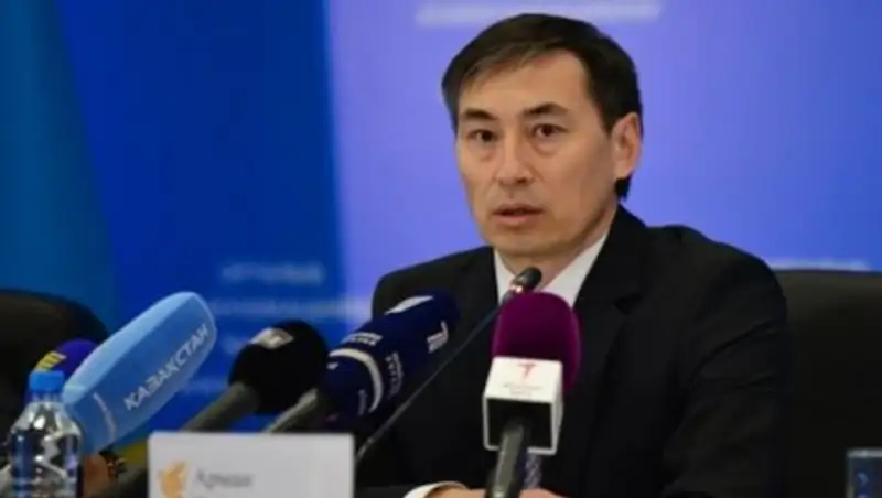 А.Евниев освобожден с поста ответственного секретаря Минсельхоза