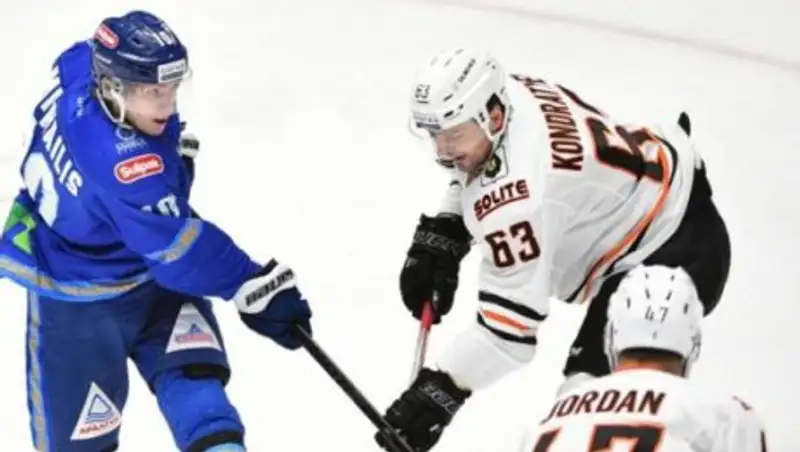 "Барыс" уступил хабаровскому "Амуру"