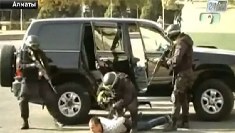 В Алматы на территории лыжных трамплинов прошли антитеррористические учения, фото - Новости Zakon.kz от 23.10.2013 15:45