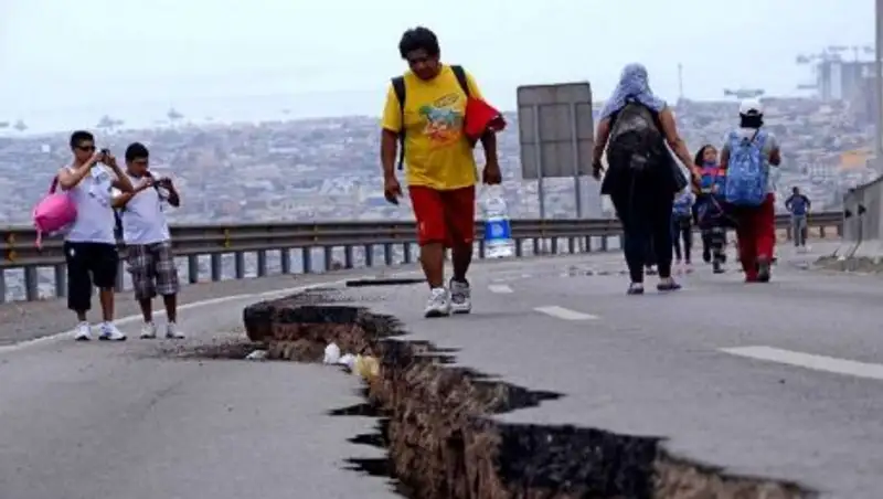 Землетрясение в Чили вызвало сигнал об угрозе цунами