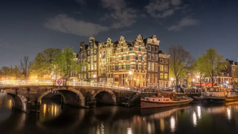 Новый налог для туристов ввел Амстердам