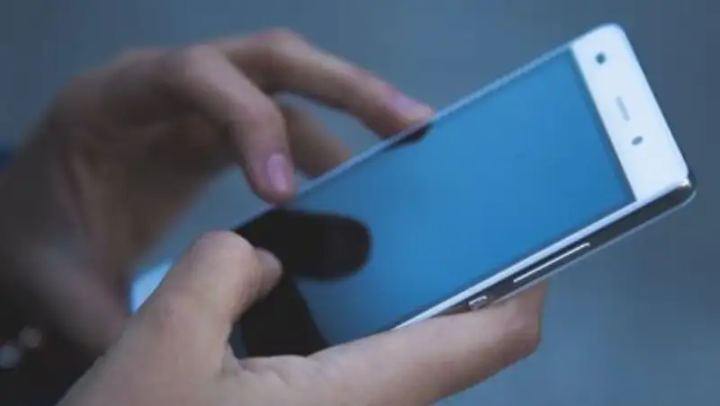 Пыталась защитить мужа. Астанчанка сообщила о бомбе в бизнес-центре