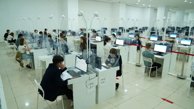 ЕНТ-2022: как проходит главный экзамен для выпускников школ в Алматы