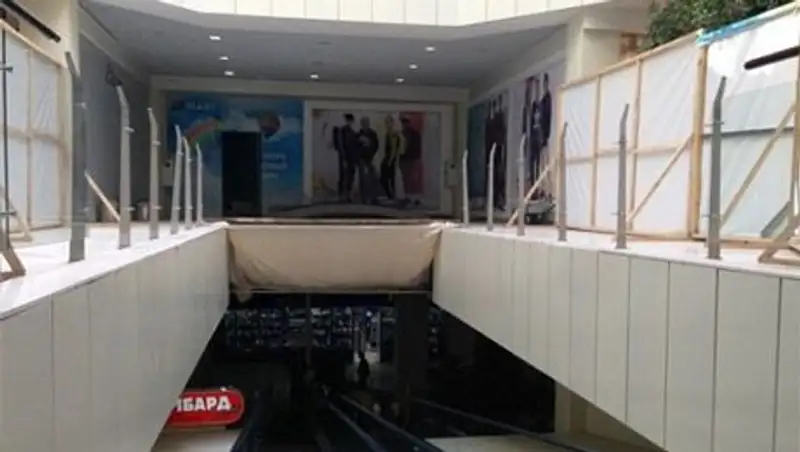 Прокуратура Костаная ищет виновных в обрушении потолка в торговом центре