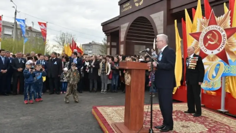 Ерик Султанов открыл Аллею Славы в Парке Победы Петропавловска