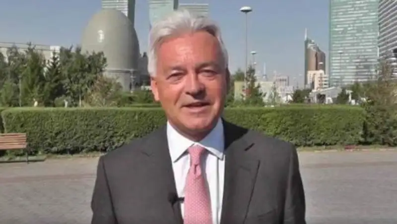 Британский министр лично поздравил казахстанцев с Днем Конституции