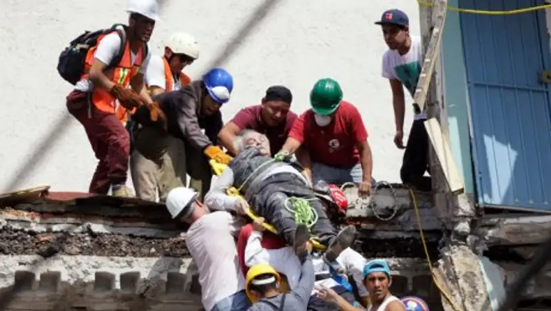 Последние данные: при землетрясении в Мексике погиб 251 человек