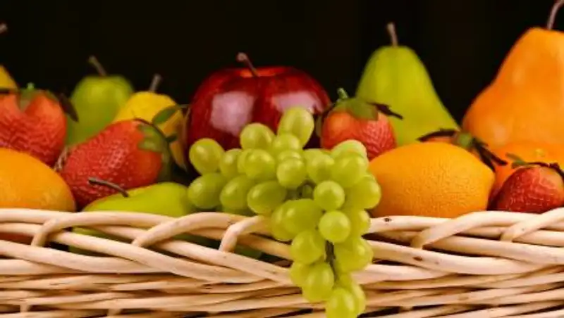 Как правильно есть фрукты, рассказала диетолог