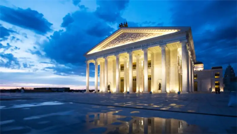 Директором театра «Астана Опера» назначен Толеубек Альпиев