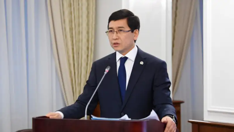 Аймагамбетов ответил на жалобу учителей