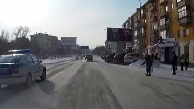 В ВКО сотрудники полиции продолжают нарушать ПДД