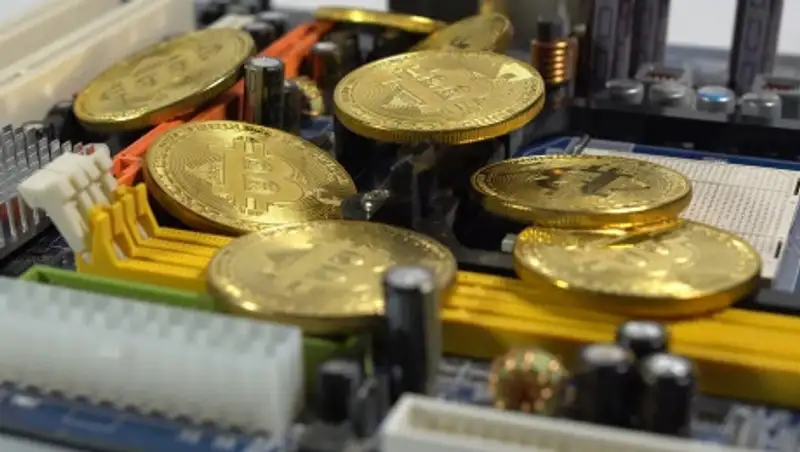 Как коронавирус и снижение цен на нефть повлияли на обвал биткоина