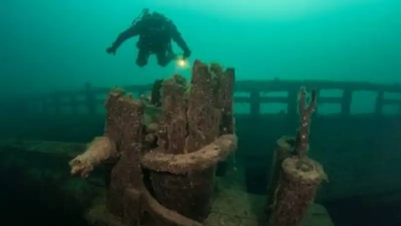 Остатки древнего корабля обнаружили подводные археологи в Египте