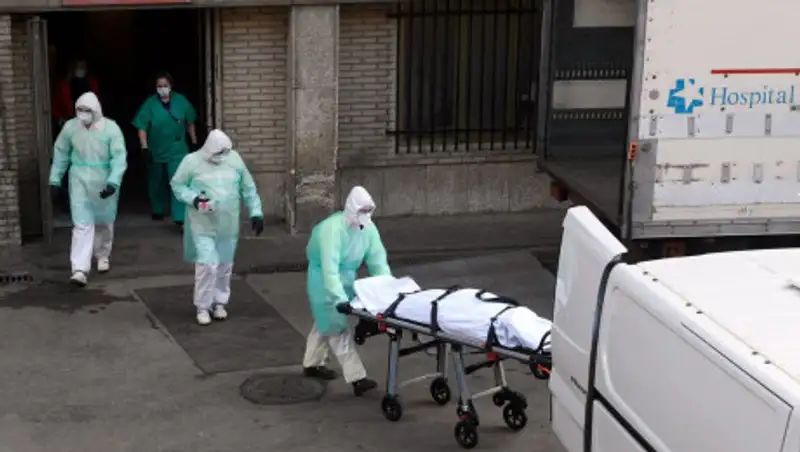 В Испании число зараженных коронавирусом превысило 100 тысяч