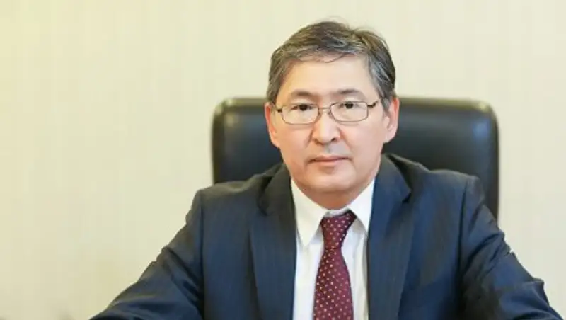 Сагадиев прокомментировал скандальное отчисление студентов из медвуза