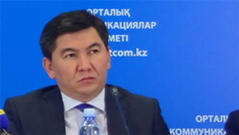 Глава МОН разберется с поставкой формы низкого качества в школу №65