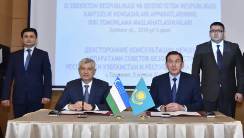 Казахстан и Узбекистан рассмотрели актуальные задачи обеспечения безопасности